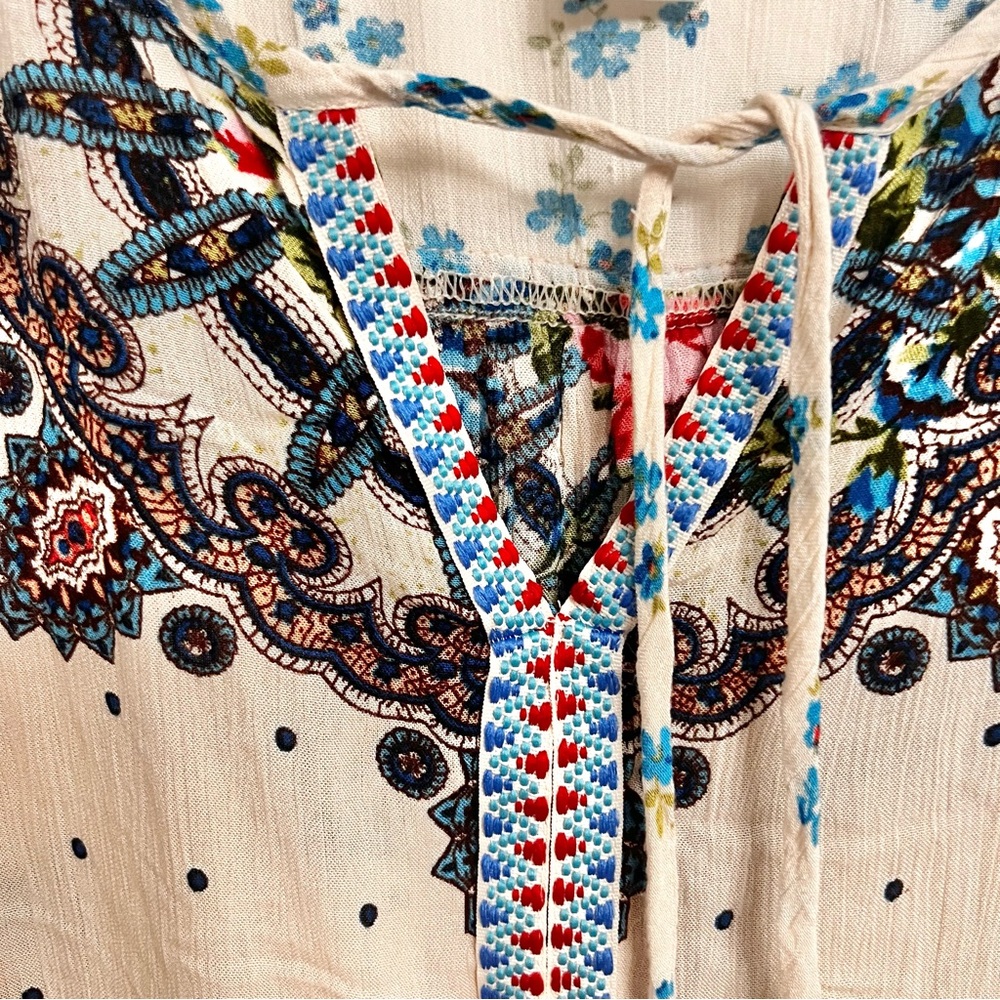 Woman’s Bila XXL Boho Peasant Flowy Mixed-media Sleeveless Top with Tassel Ties - Picture 6 of 11